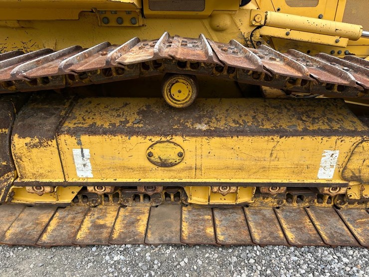 2016-komatsu-d39px-24-image-13