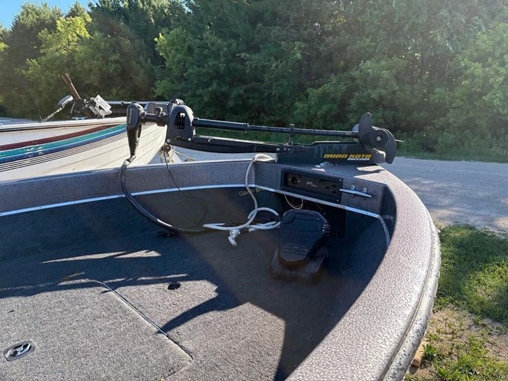 1987-ranger-fisherman-16'-boat-image-10