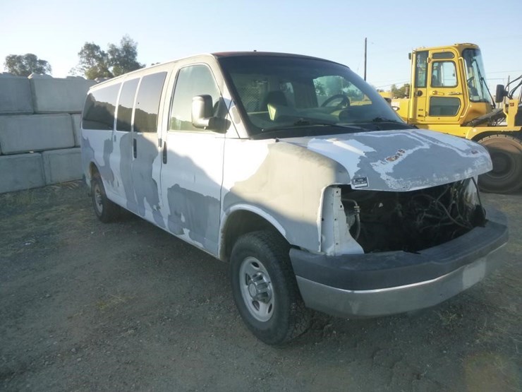 2007-chevrolet-express-g3500-image-3