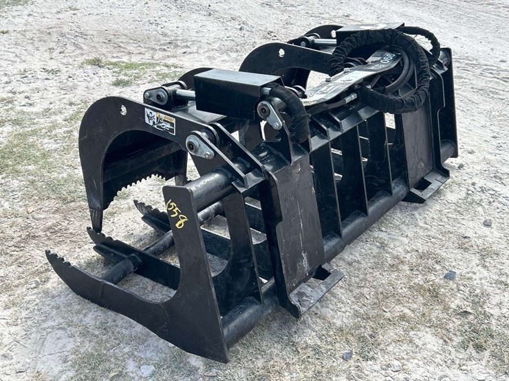 2022-terra-force-ycg066-66in-hydraulic-dual-cylinder-root-grapple-skid-steer-attachment-image-4
