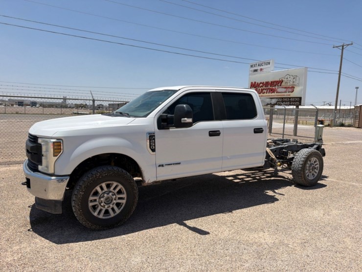 2019-ford-f250-image-1