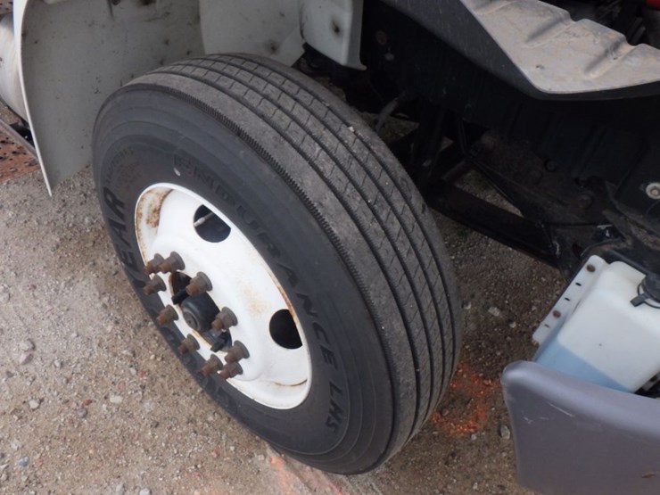 2018-international-durastar-4300-image-18