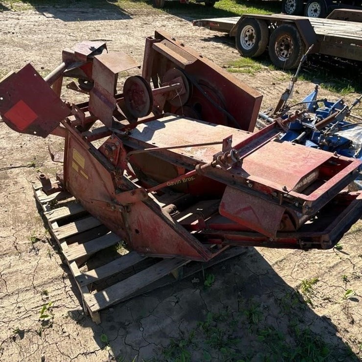 NEW HOLLAND 70