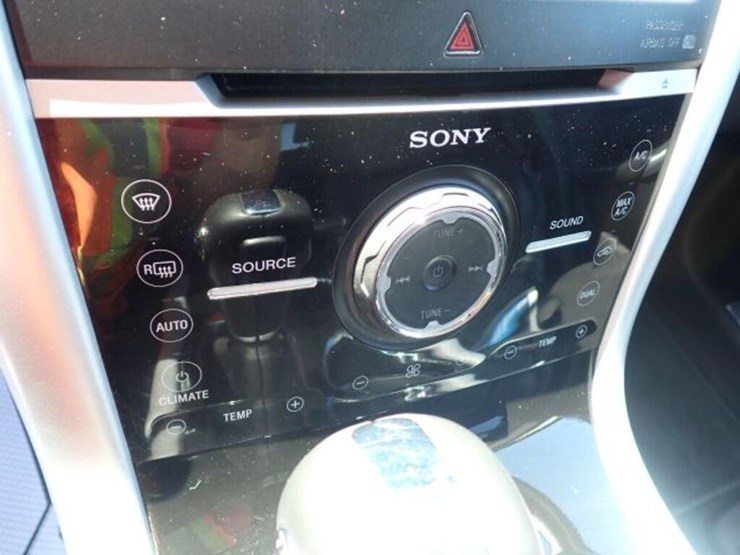 2011-ford-edge-image-22