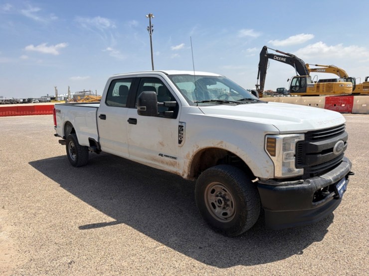 2019-ford-f350-image-3