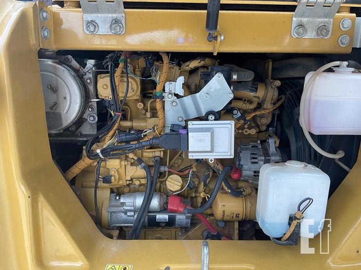 2015-caterpillar-308e2-cr-image-21