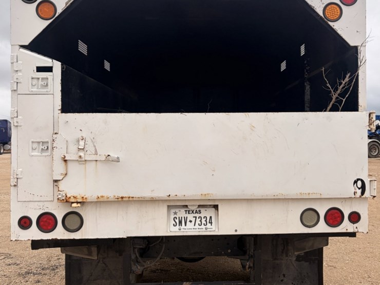 2006-gmc-topkick-c6500-image-3