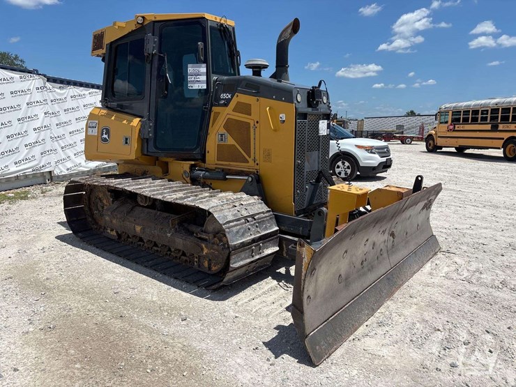 2018-deere-650k-image-2