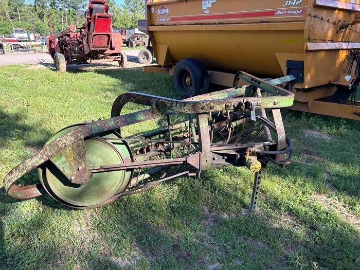 john-deere-350-image-1