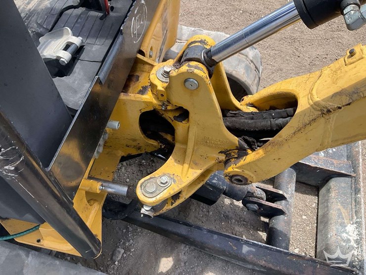 2014-caterpillar-301.7d-cr-image-19