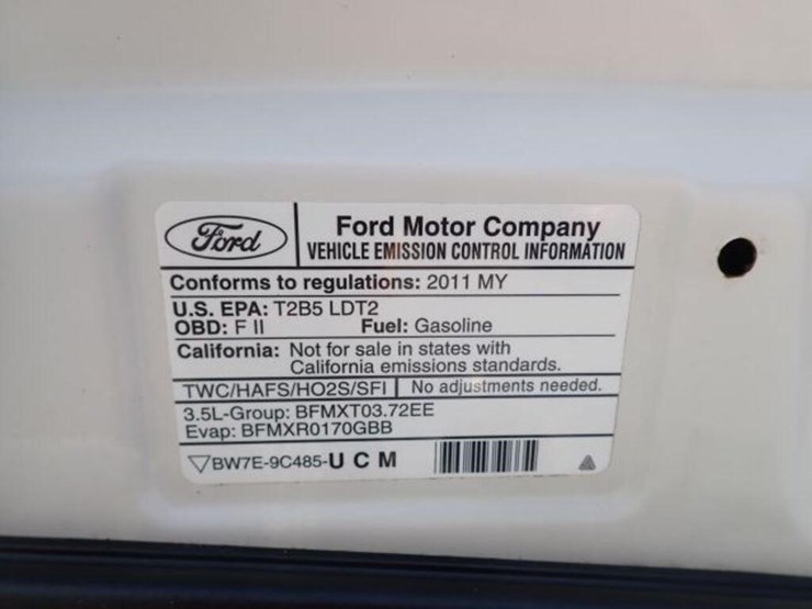 2011-ford-edge-image-65