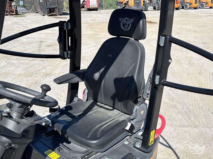 2024-case-sl12-mini-articulated-wheel-loader-image-22
