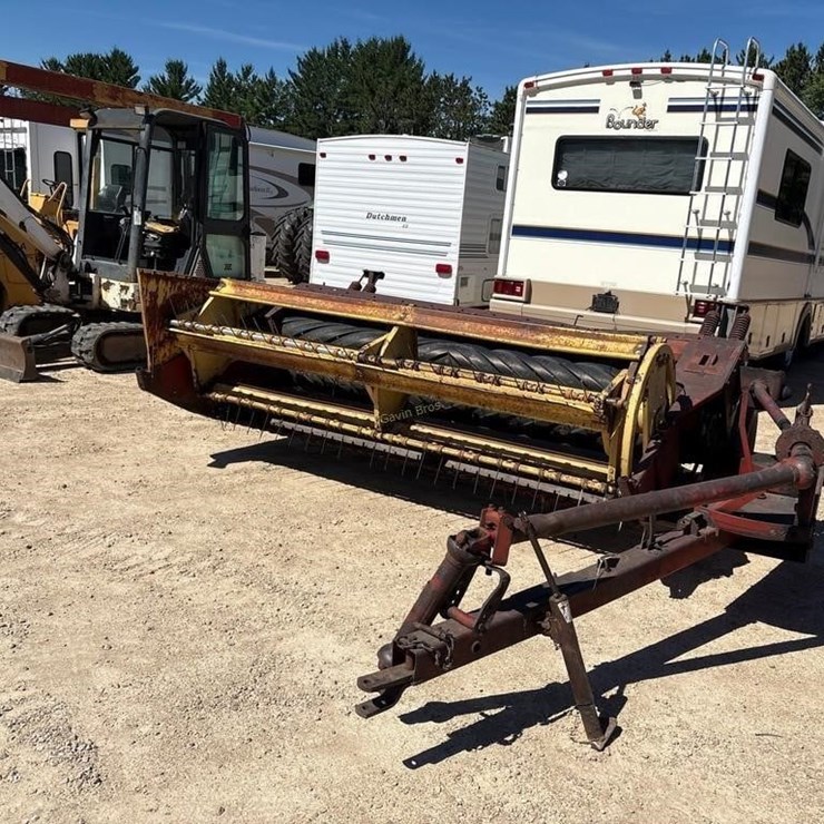 NEW HOLLAND 469