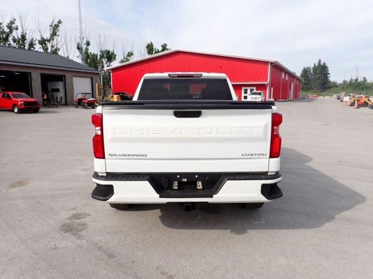 2022-chevrolet-silverado-1500-image-6