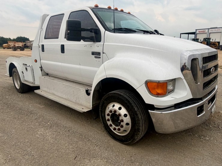 2005-ford-f650-image-3