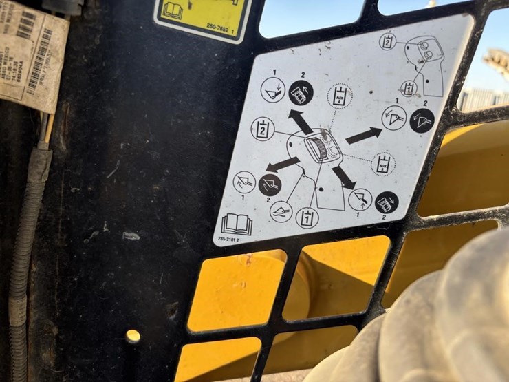 caterpillar-299d2-image-26