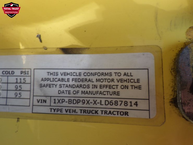 2020-peterbilt-579-image-18