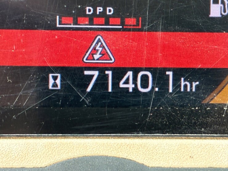 2015-case-cx160c-image-11