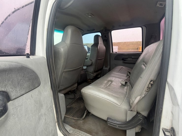 2005-ford-f650-image-11