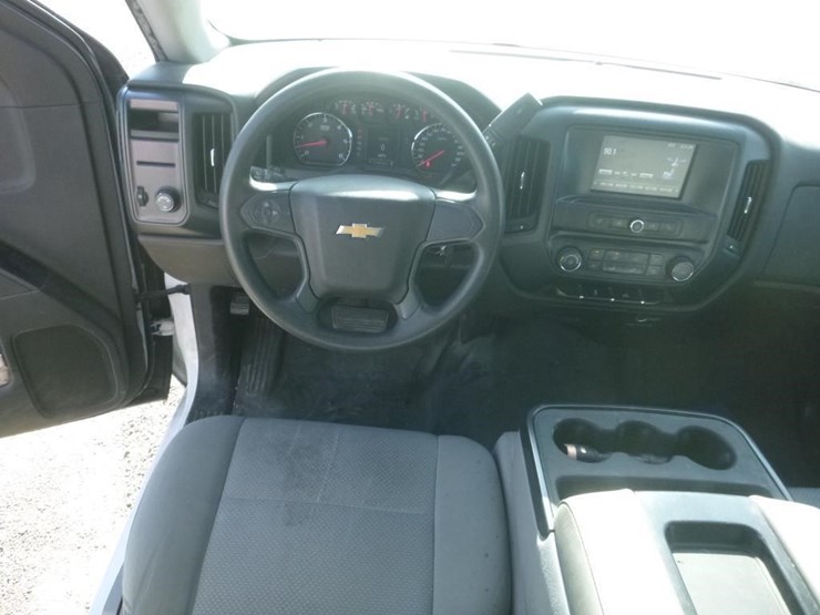 2018-chevrolet-1500-image-7