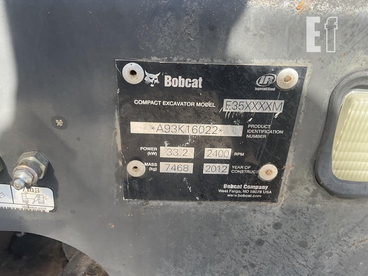 2012-bobcat-e35-image-18