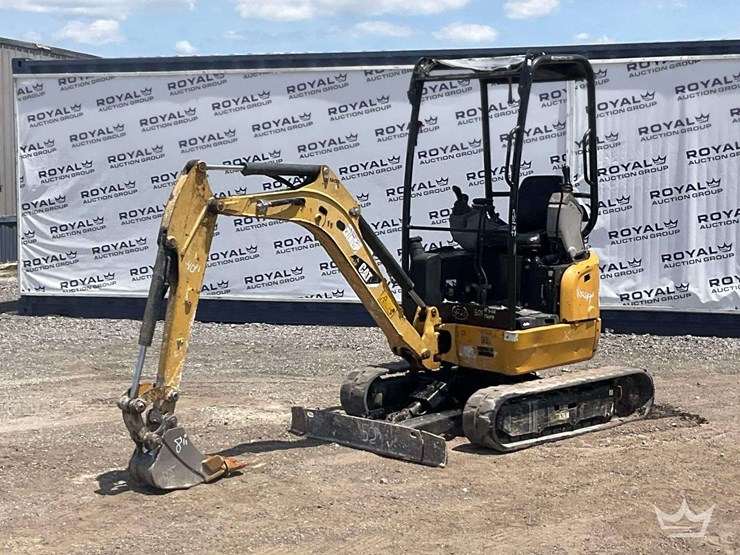 2014-caterpillar-301.7d-cr-image-1