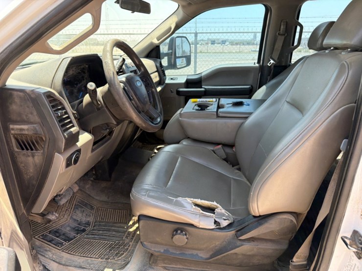 2019-ford-f250-image-8