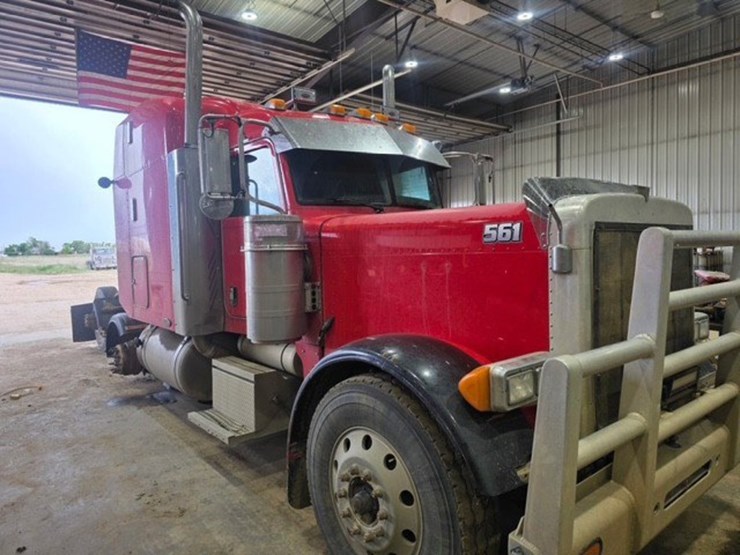 2007-peterbilt-379-image-1