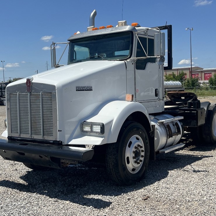 2012 KENWORTH T800
