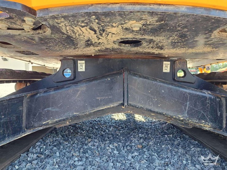 2023-jcb-90z-2-t4-midi-excavator-image-27