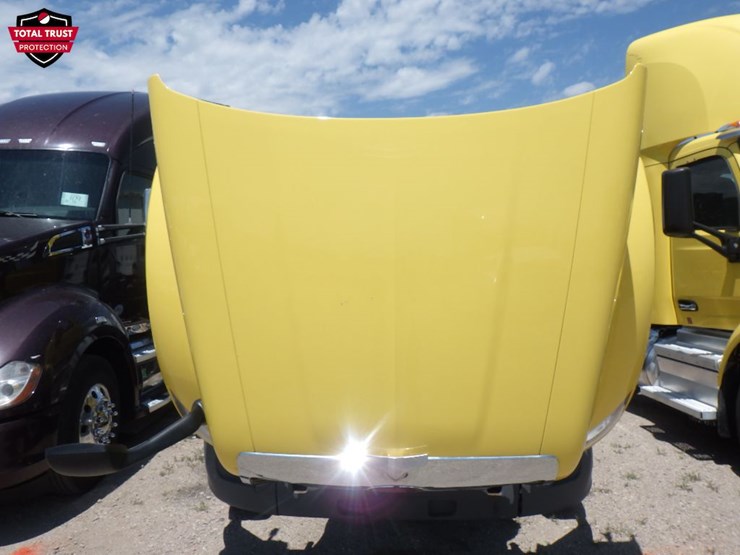 2020-peterbilt-579-image-21