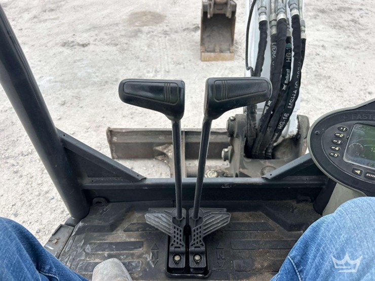 2019-bobcat-e32i-image-14