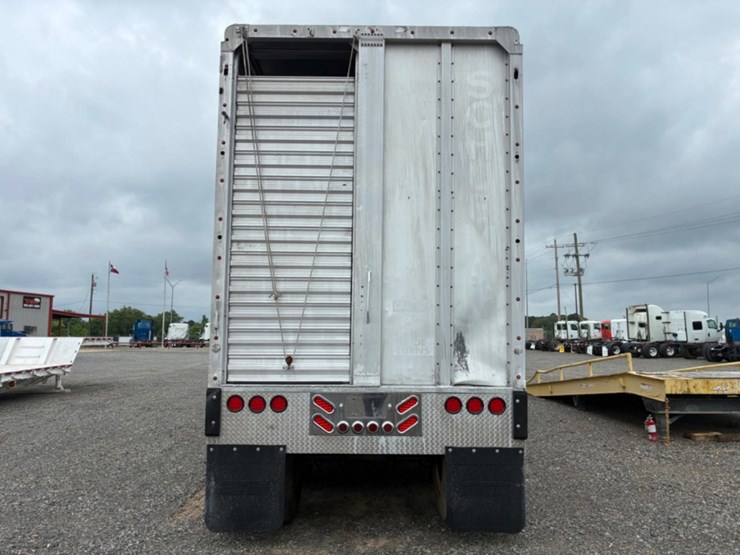 1977-wilson-livestock-trailer-image-6