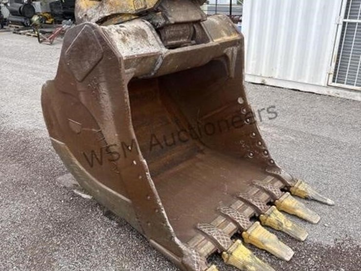2013-caterpillar-349el-image-25
