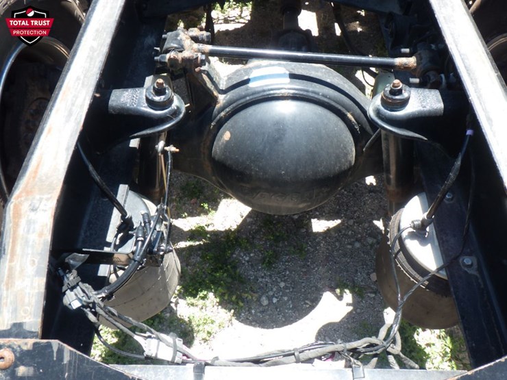 2020-peterbilt-579-image-9