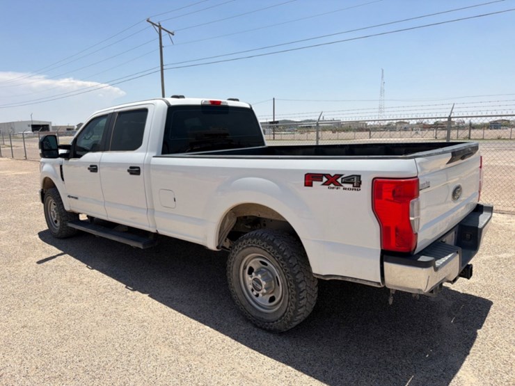 2020-ford-f350-image-7