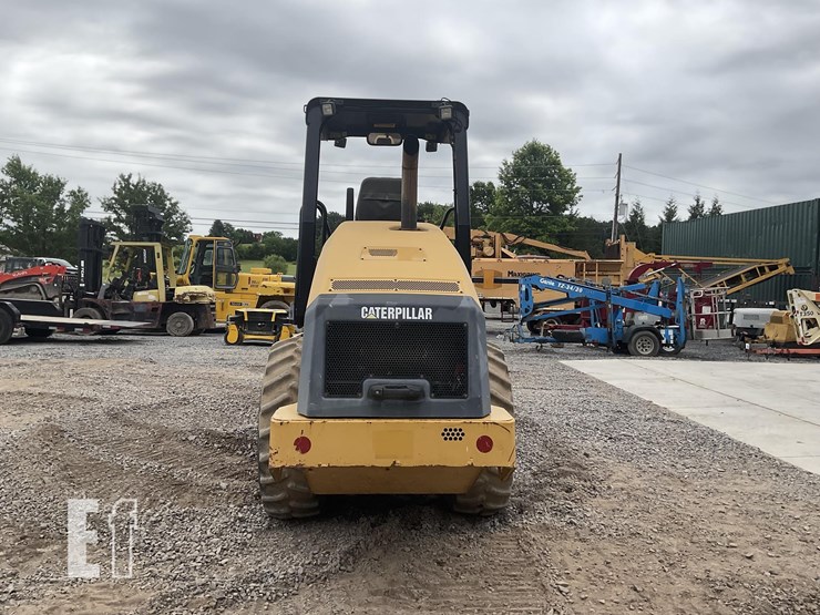 2014-caterpillar-cp44b-image-3