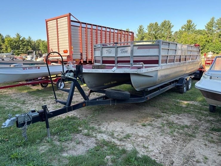 1991-jc-tri-toon-266-pontoon-boat-image-1
