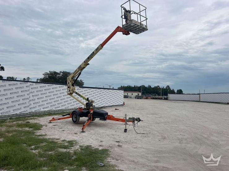 2019-jlg-t350-image-2