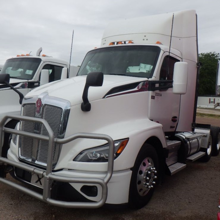 2024 KENWORTH T680