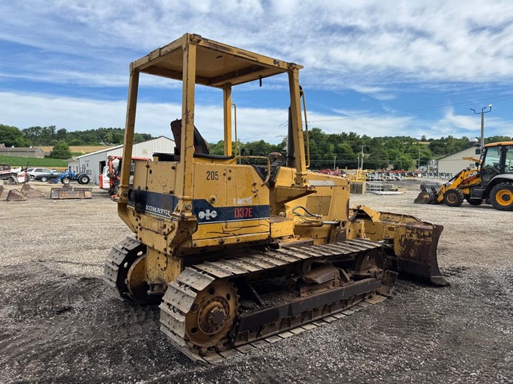komatsu-d37e-2-image-6