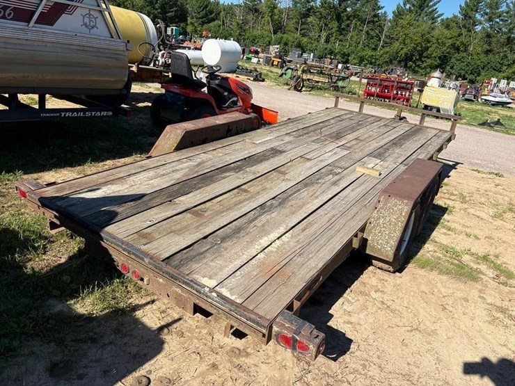 2000-metal-works-81"-x-18'-equipment-trailer-image-4