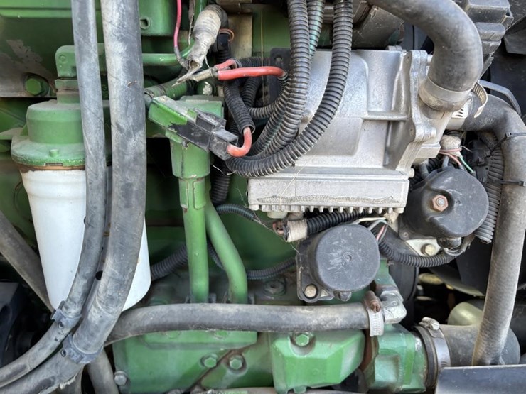 john-deere-6420-image-60