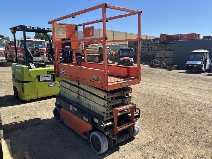 jlg-1932r-image-4