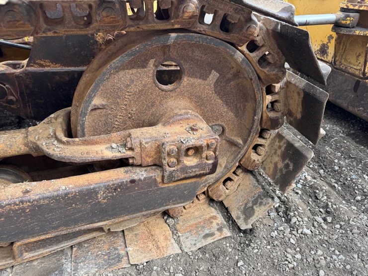 komatsu-d37e-2-image-19