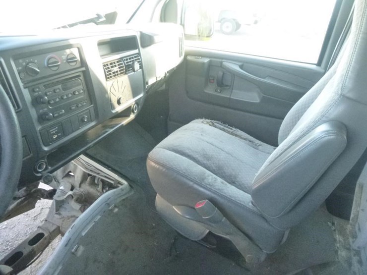 2007-chevrolet-express-g3500-image-11
