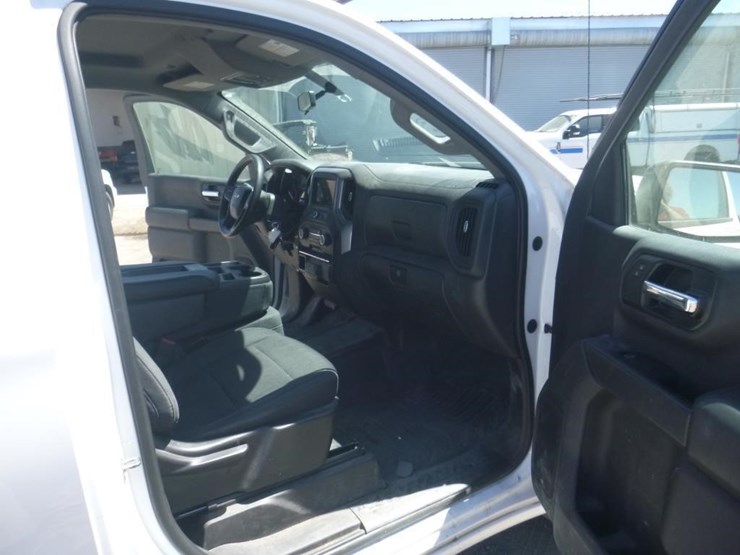 2019-chevrolet-1500-image-6