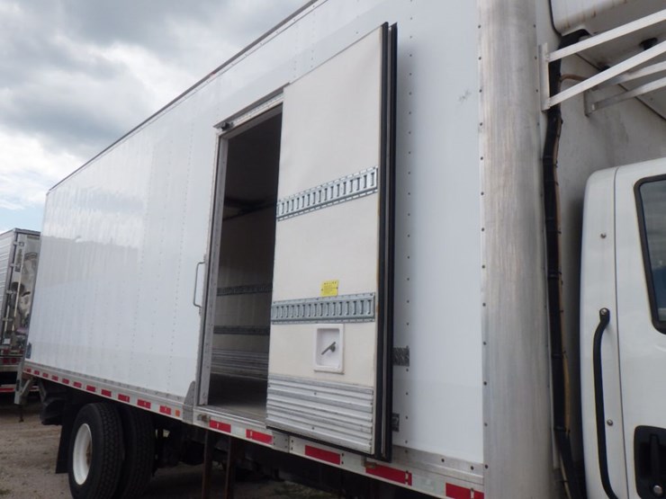 2018-international-durastar-4300-image-4