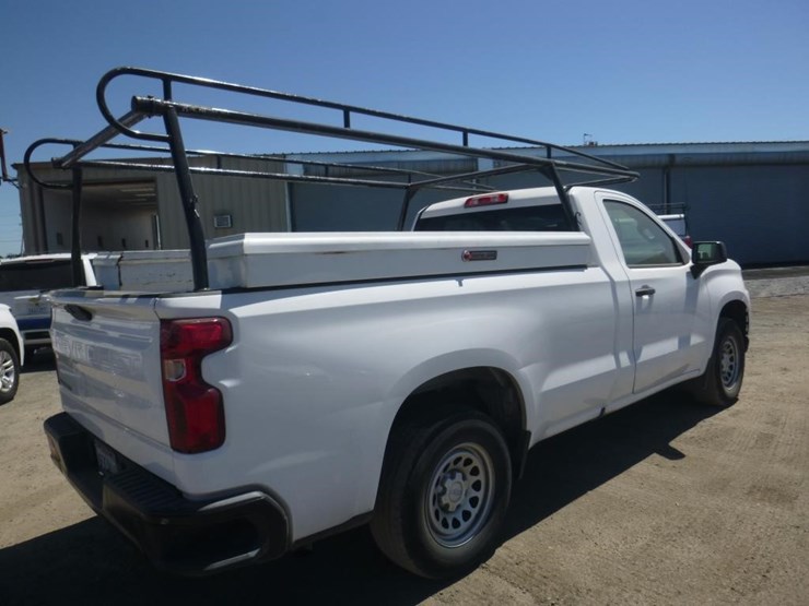 2019-chevrolet-1500-image-3