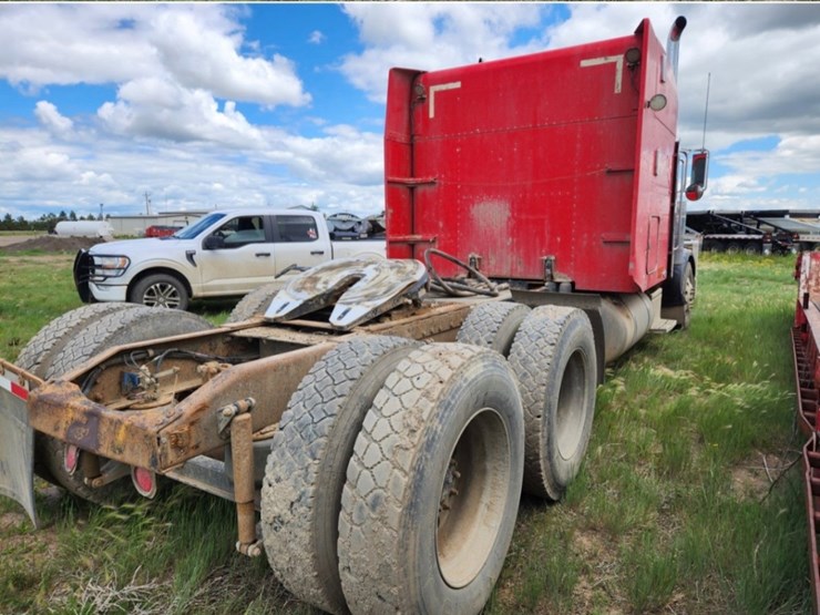 2006-peterbilt-379-image-2